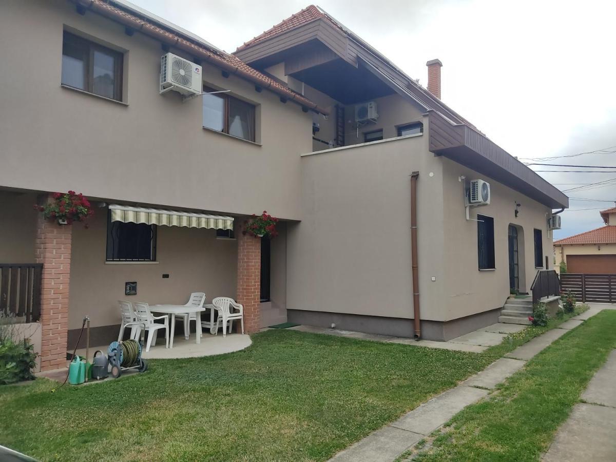 Ferienwohnung Arnika Vendeghaz Hajdúszoboszló Exterior foto