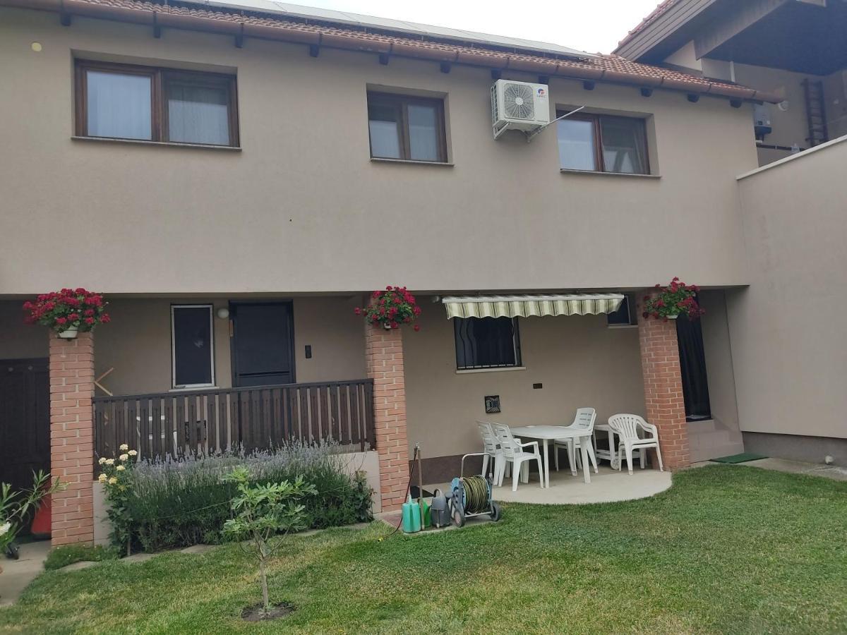Ferienwohnung Arnika Vendeghaz Hajdúszoboszló Exterior foto