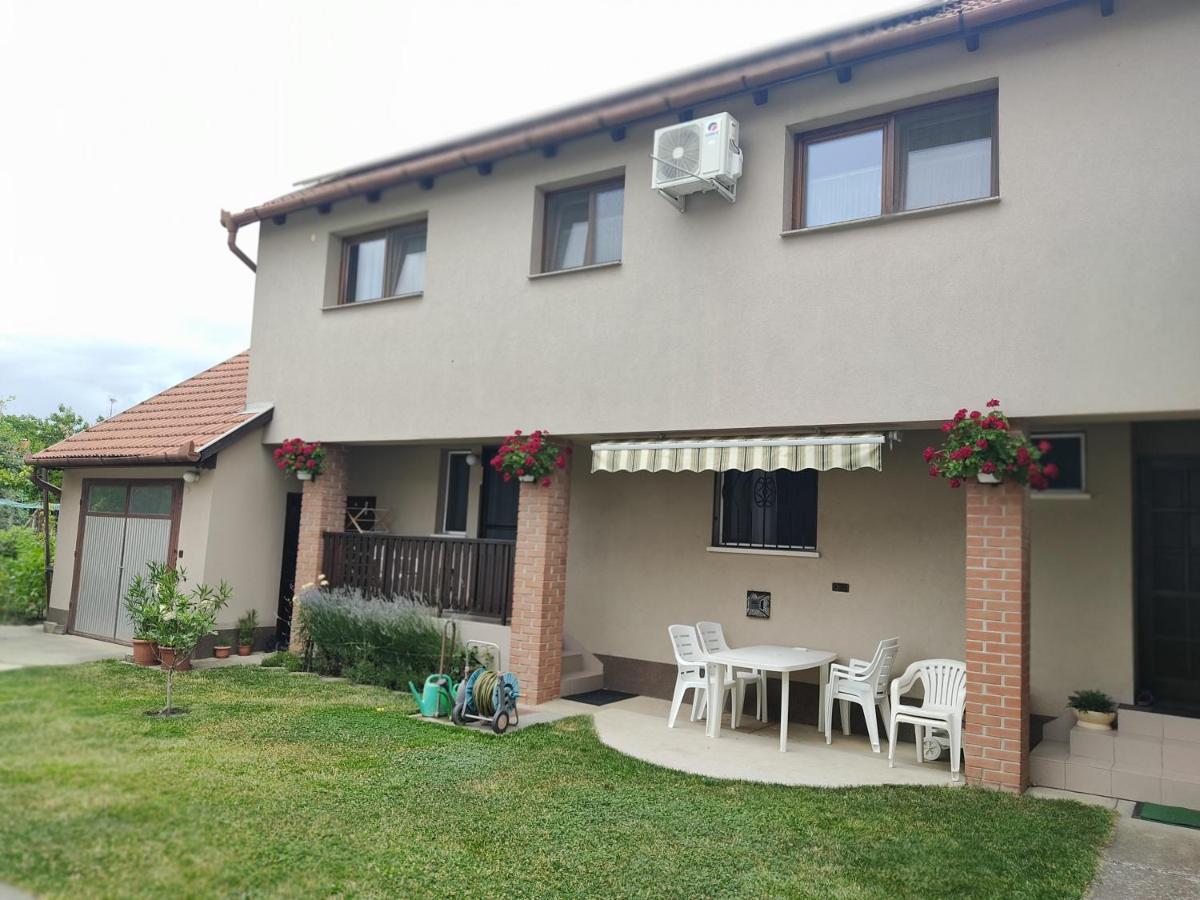 Ferienwohnung Arnika Vendeghaz Hajdúszoboszló Exterior foto